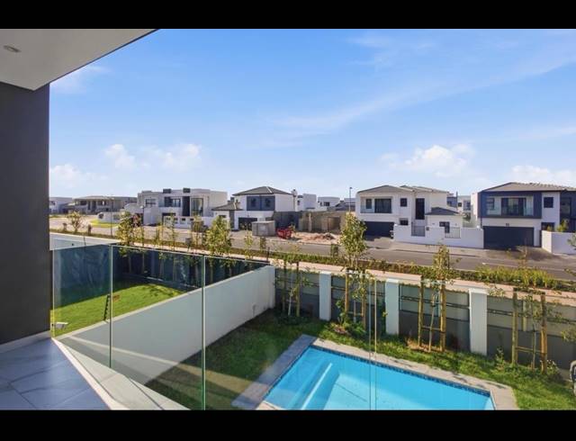4 BEDROOM HOUSE FOR SALE IN SANDOWN